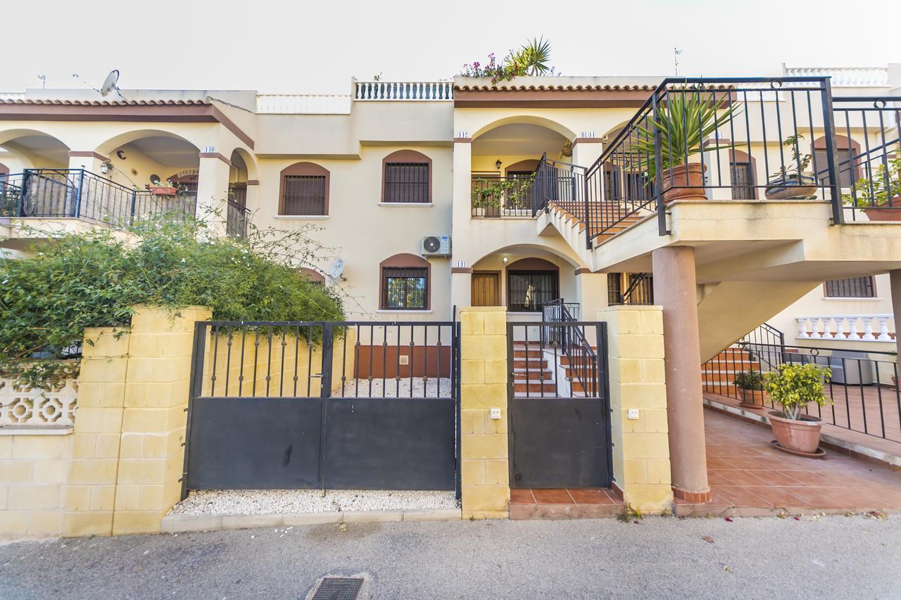 Homely Apartments Arcos Del Mediterraneo Torrevieja Exterior foto
