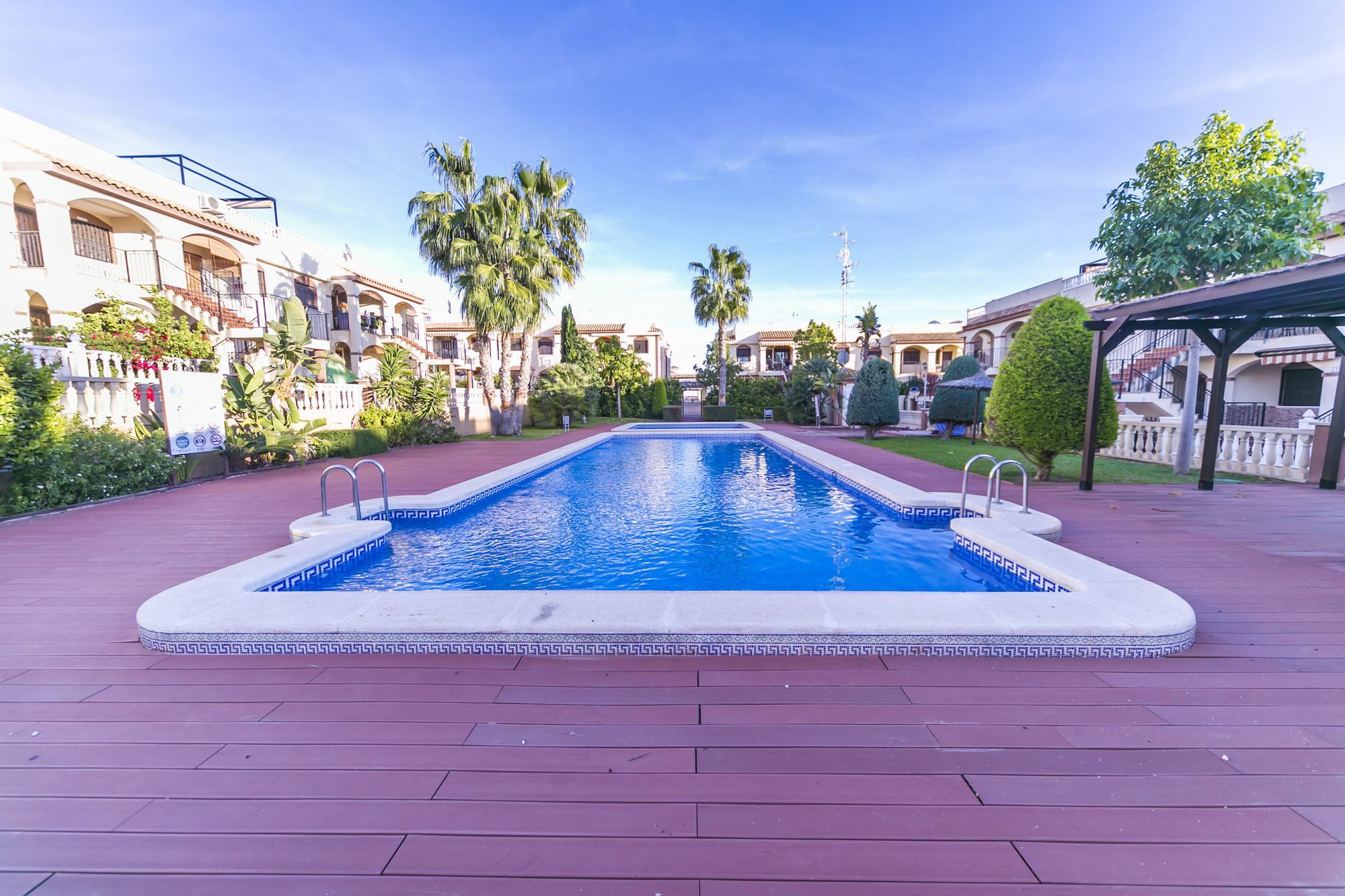 Homely Apartments Arcos Del Mediterraneo Torrevieja Exterior foto